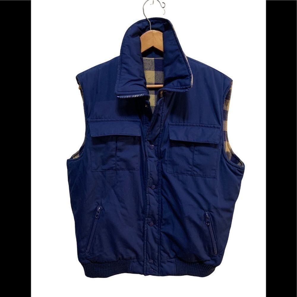 Vintage reversible navy blue and plaid cozy vest! First class brand in Sz L